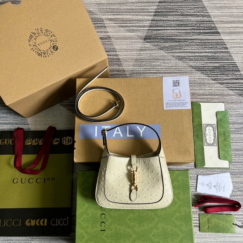 Gucci Handbags 394